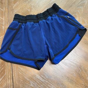 Lululemon Athletic Shorts blue with Black Trim